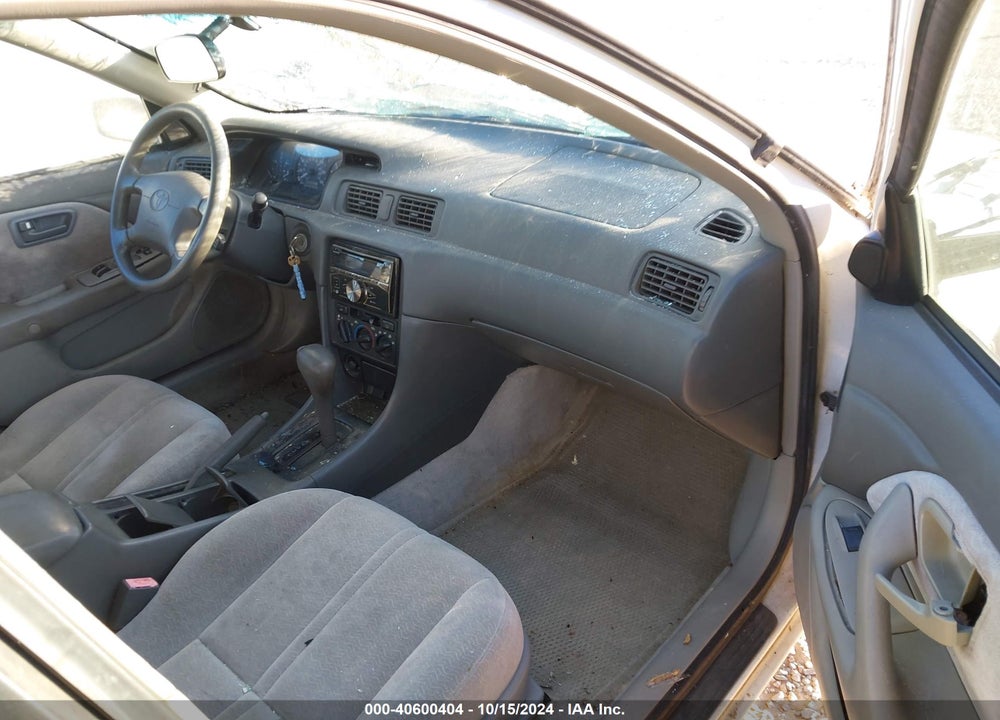 1997 TOYOTA CAMRY LE VIN: 4T1BG22K9VU174899