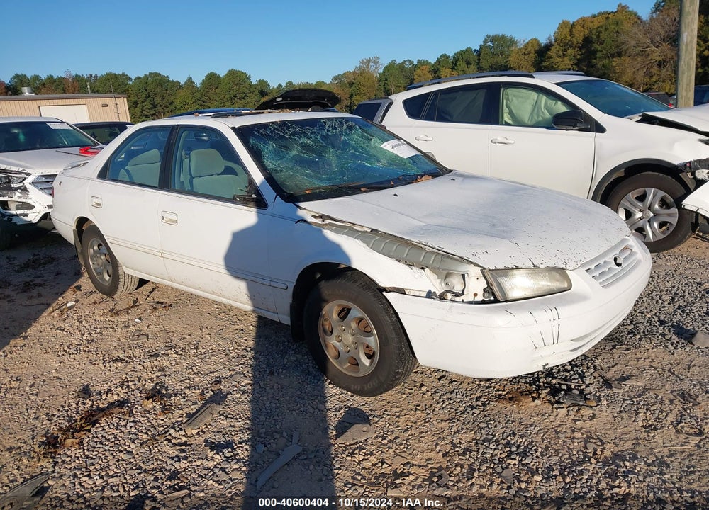 1997 TOYOTA CAMRY LE VIN: 4T1BG22K9VU174899