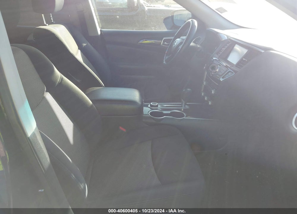 2018 NISSAN PATHFINDER SV VIN: 5N1DR2MMXJC630619
