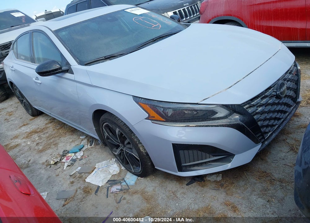 2024 NISSAN ALTIMA SR FWD VIN: 1N4BL4CV9RN323970