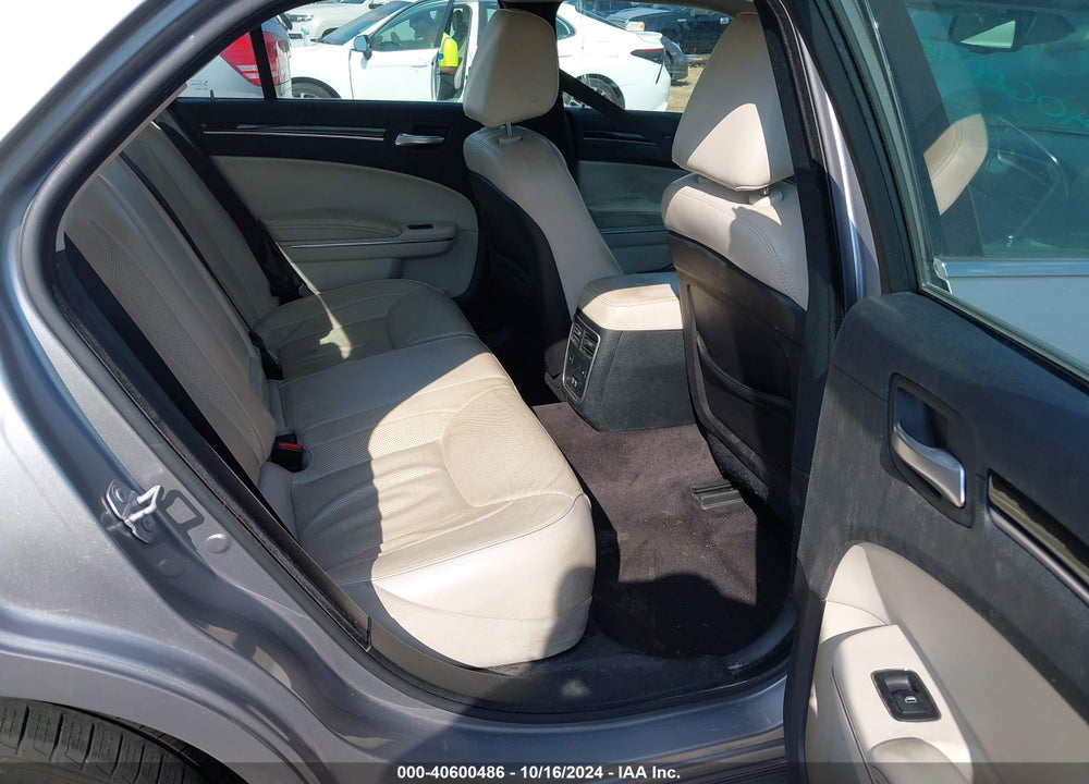 2018 CHRYSLER 300 LIMITED VIN: 2C3CCAEG4JH144264