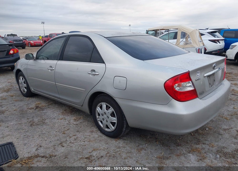 2004 TOYOTA CAMRY LE VIN: 4T1BE32KX4U834507