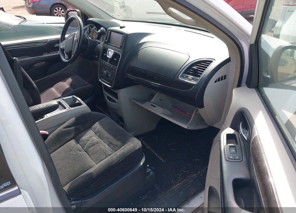 2014 CHRYSLER TOWN & COUNTRY TOURING VIN: 2C4RC1BG1ER238645