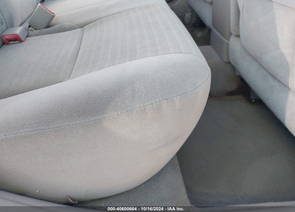 2005 TOYOTA CAMRY LE VIN: 4T1BE32K55U964213
