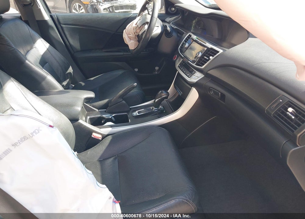 2015 HONDA ACCORD HYBRID EX-L VIN: 1HGCR6F53FA013788