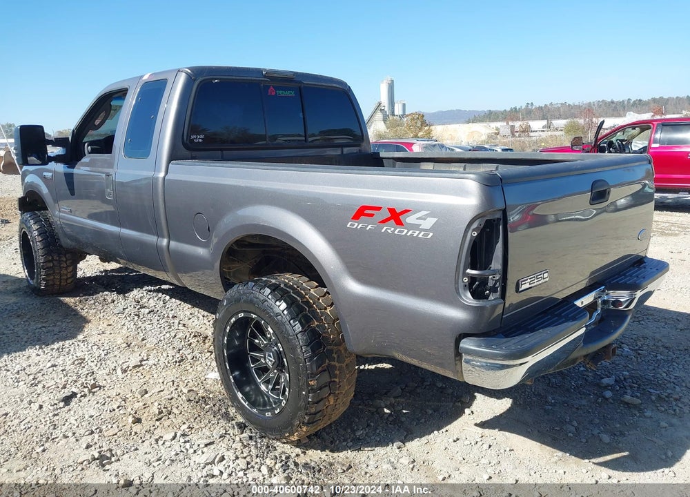 2005 FORD F-250 LARIAT/XL/XLT VIN: 1FTSX21P85EA83666