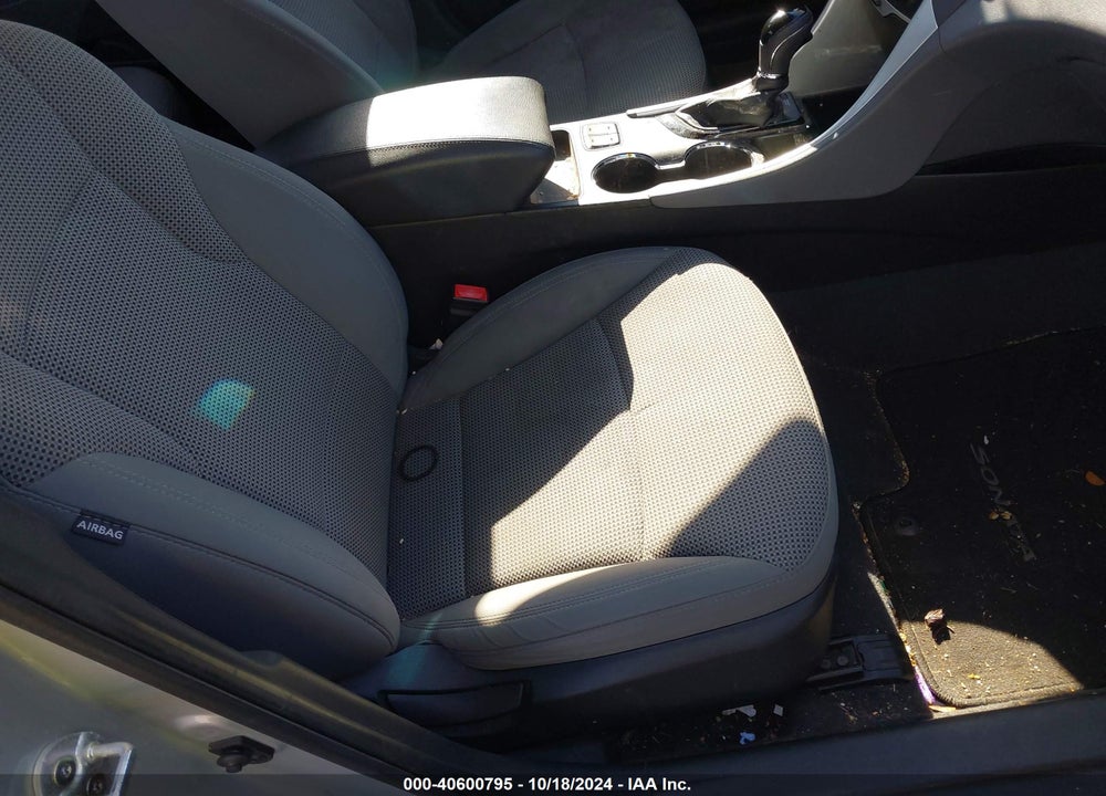 2013 HYUNDAI SONATA GLS VIN: 5NPEB4AC3DH561530
