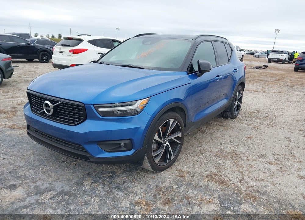 2021 VOLVO XC40 T5 R-DESIGN VIN: YV4162UM7M2570208
