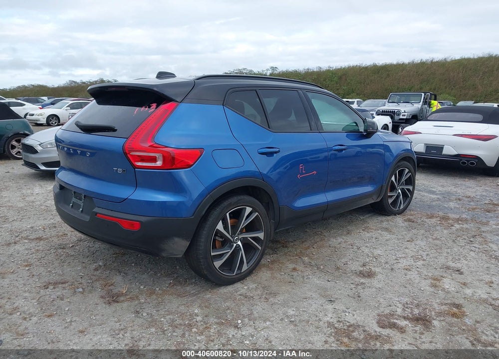 2021 VOLVO XC40 T5 R-DESIGN VIN: YV4162UM7M2570208