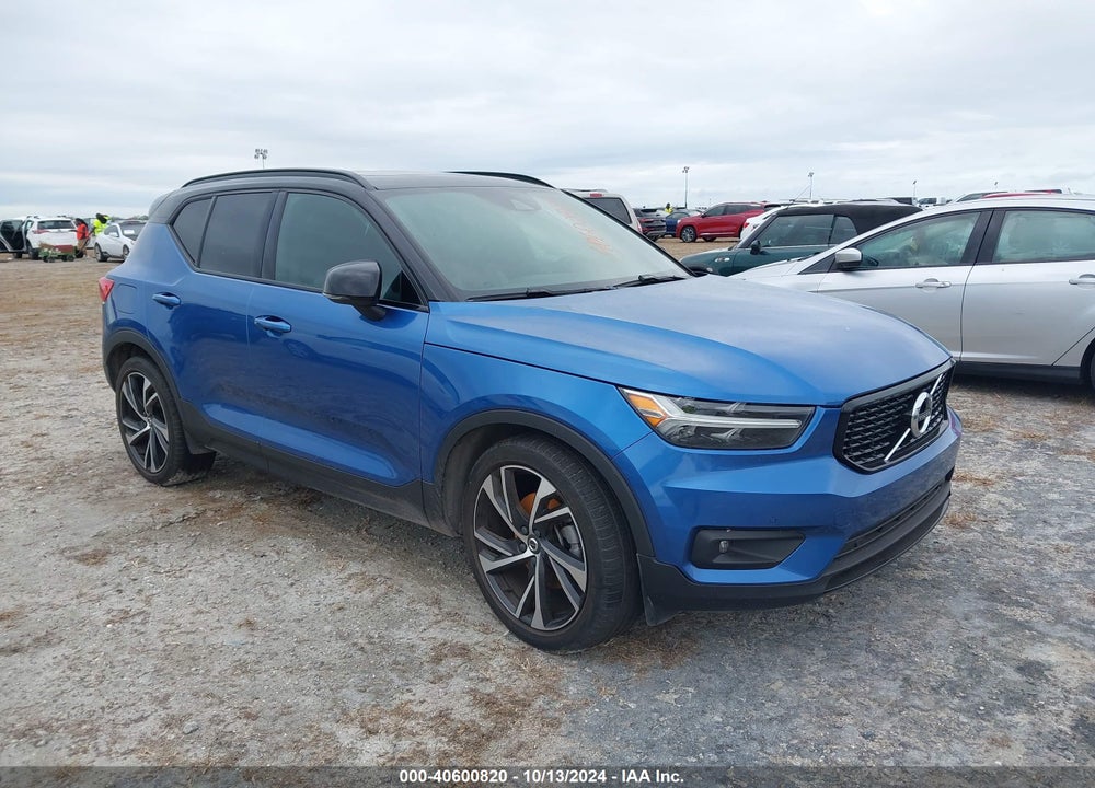 2021 VOLVO XC40 T5 R-DESIGN VIN: YV4162UM7M2570208