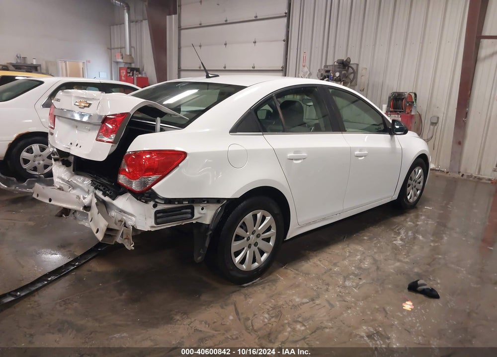 2011 CHEVROLET CRUZE LS VIN: 1G1PC5SH7B7282131