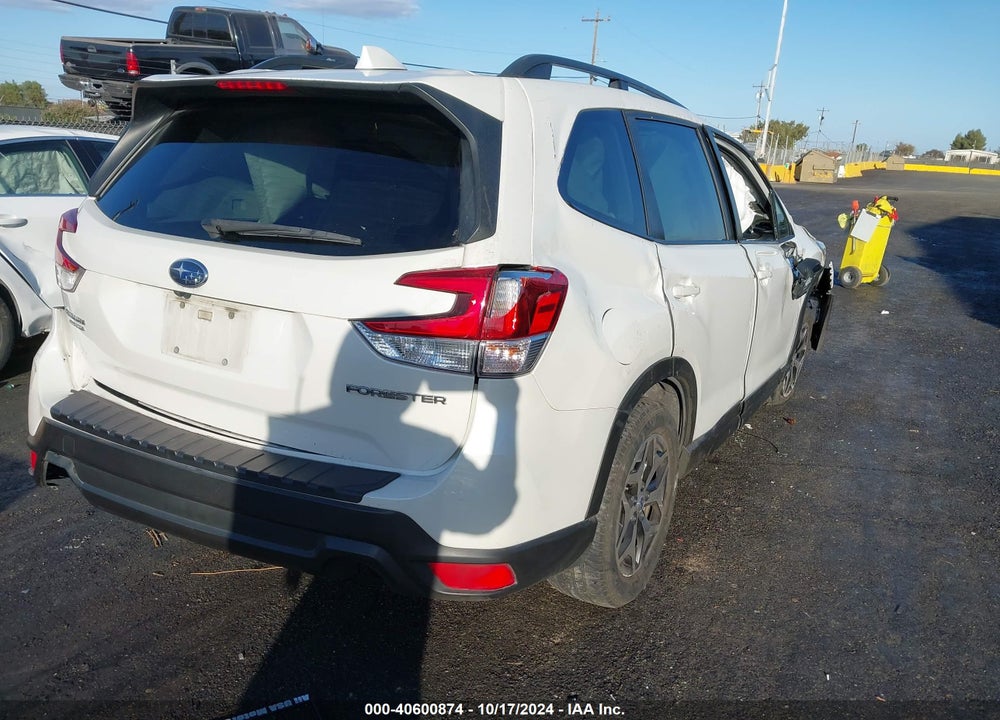 2020 SUBARU FORESTER PREMIUM VIN: JF2SKAJC2LH453142