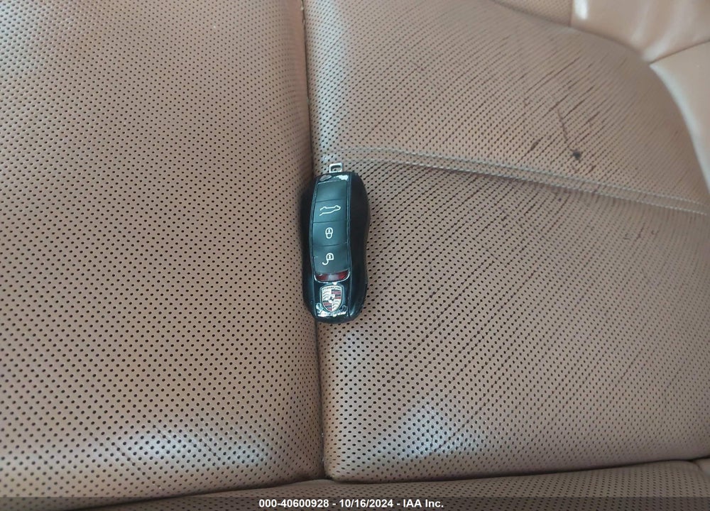 2012 PORSCHE CAYENNE TURBO VIN: WP1AC2A2XCLA84210