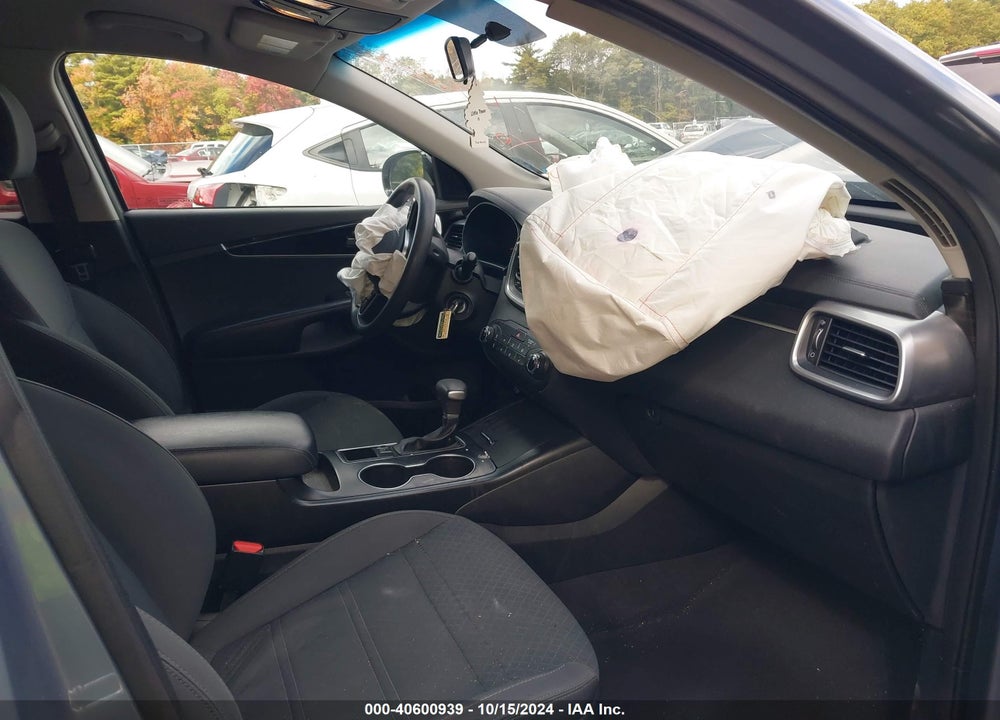 2020 KIA SORENTO 3.3L LX VIN: 5XYPGDA55LG621468