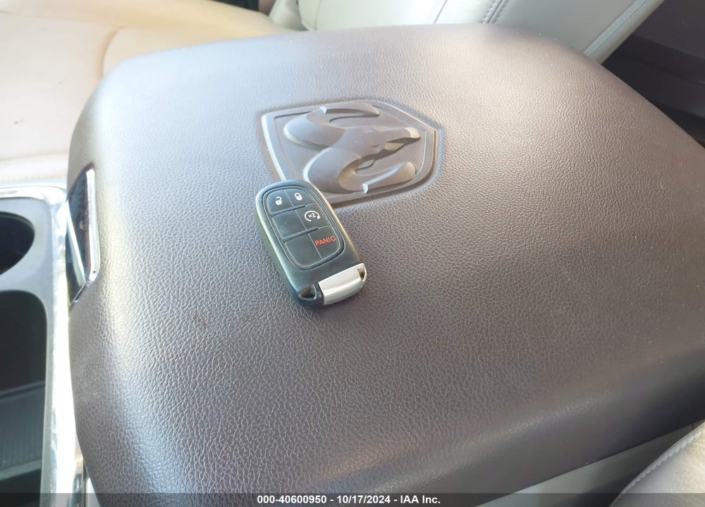 2016 RAM 1500 LAIE VIN: 1C6RR7NT1GS308891