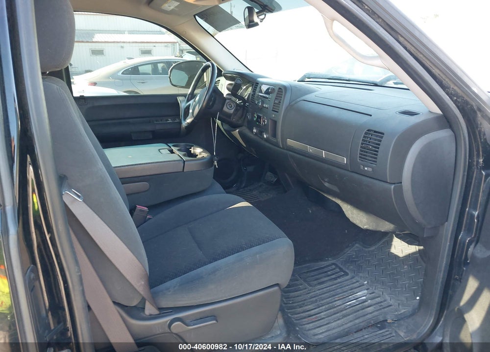 2008 CHEVROLET SILVERADO 1500 LT1 VIN: 1GCEK19008Z328485