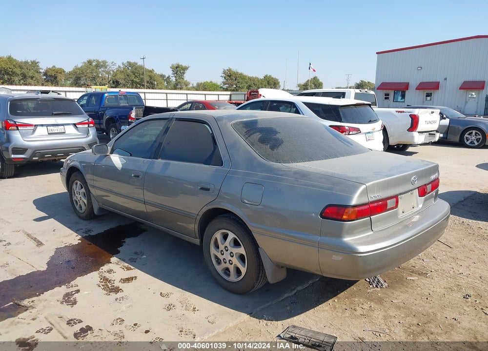 1999 TOYOTA CAMRY LE V6 VIN: JT2BF28K9X0207983