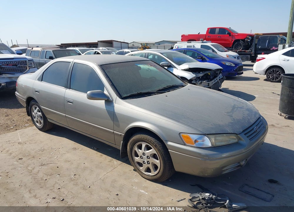 1999 TOYOTA CAMRY LE V6 VIN: JT2BF28K9X0207983