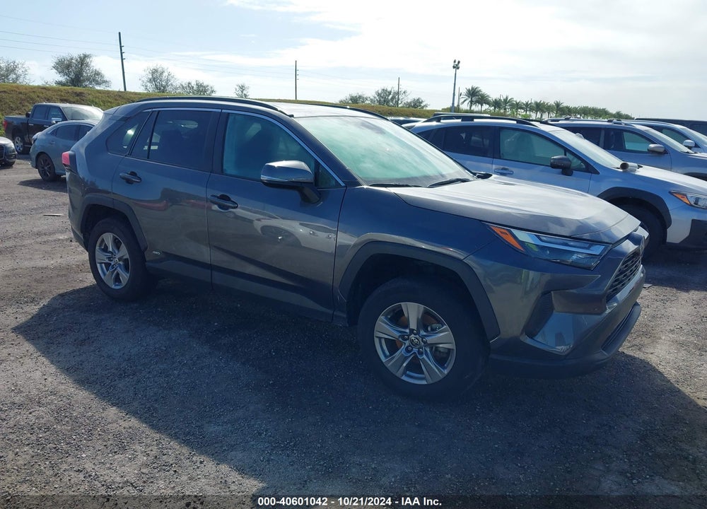 2022 TOYOTA RAV4 HYBRID XLE VIN: 4T3RWRFV9NU077580