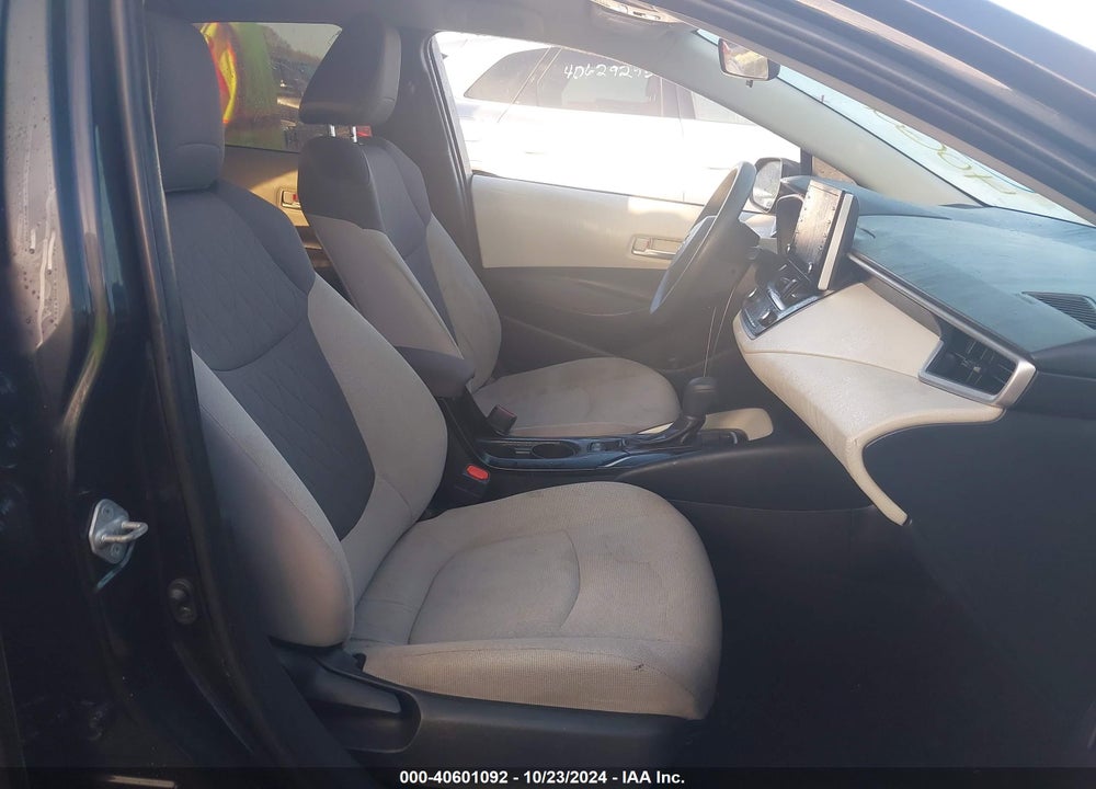 2021 TOYOTA COROLLA LE VIN: JTDEPMAE4MJ156884