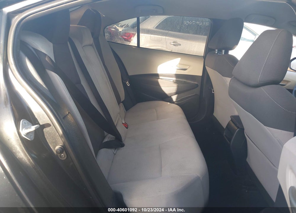 2021 TOYOTA COROLLA LE VIN: JTDEPMAE4MJ156884