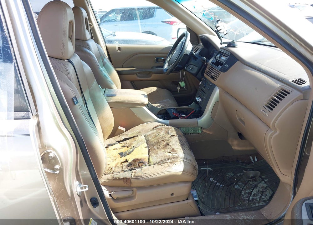 2005 HONDA PILOT EX-L VIN: 5FNYF18575B017278