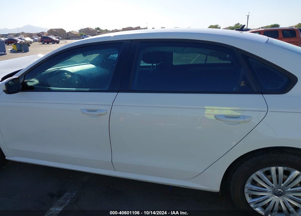 2015 VOLKSWAGEN PASSAT 1.8T S VIN: 1VWAT7A34FC002433