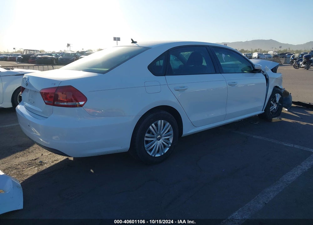 2015 VOLKSWAGEN PASSAT 1.8T S VIN: 1VWAT7A34FC002433