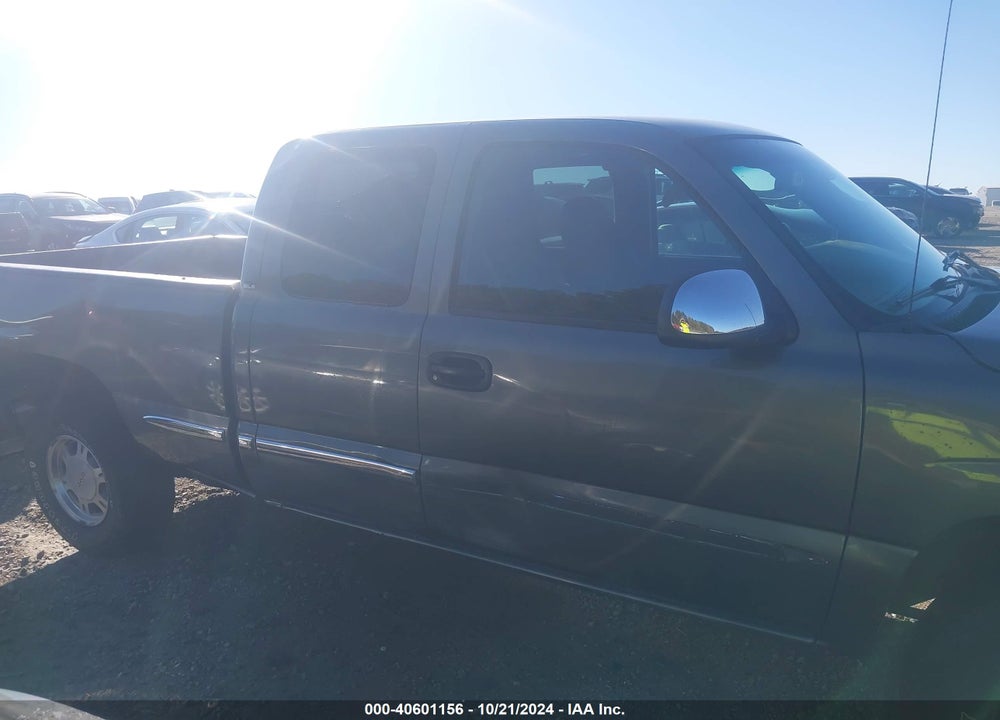 2002 GMC SIERRA 1500 SLE VIN: 2GTEK19T321311304