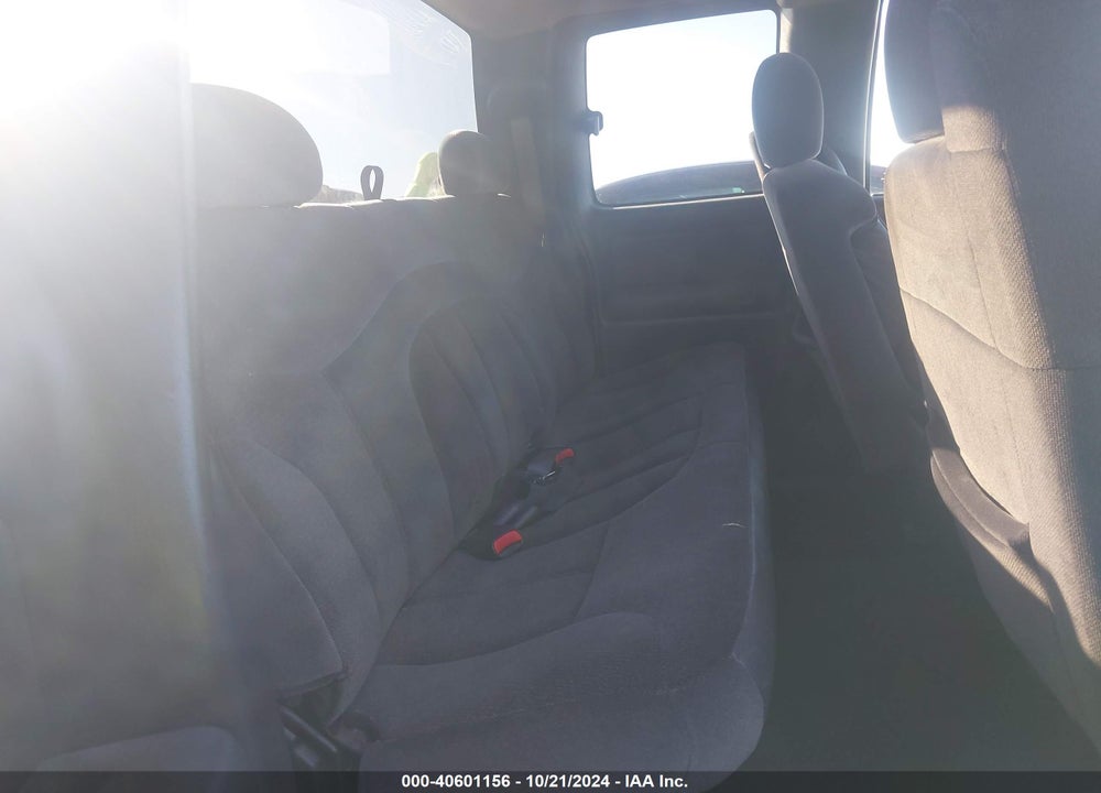 2002 GMC SIERRA 1500 SLE VIN: 2GTEK19T321311304