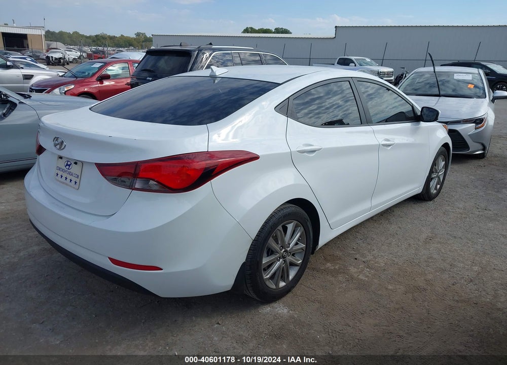 2016 HYUNDAI ELANTRA SE VIN: 5NPDH4AE0GH760177