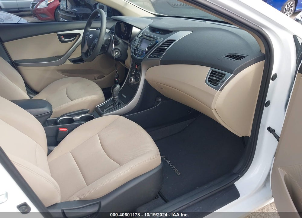 2016 HYUNDAI ELANTRA SE VIN: 5NPDH4AE0GH760177