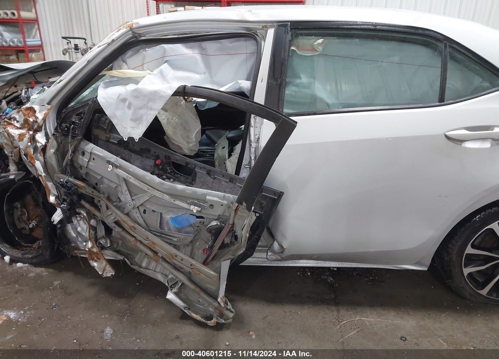 2017 TOYOTA COROLLA SE VIN: 2T1BURHE8HC858965