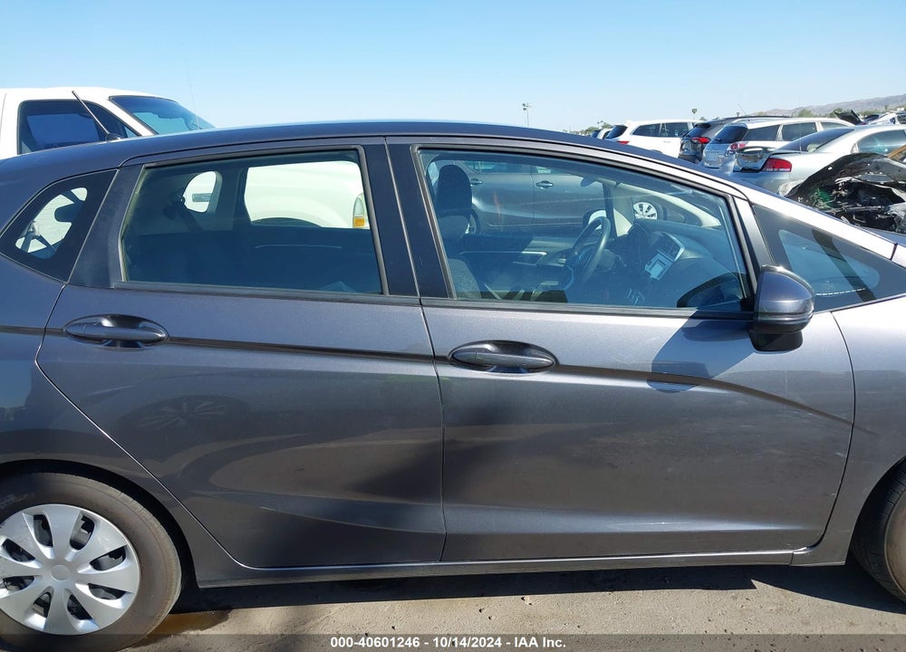 2017 HONDA FIT LX VIN: JHMGK5H55HS008437