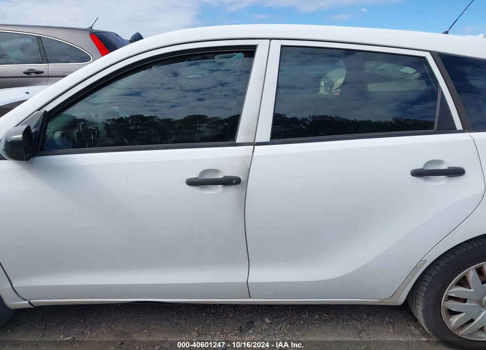 2007 TOYOTA MATRIX VIN: 2T1KR32E07C653856