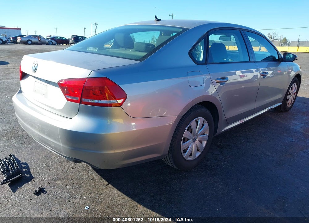 2012 VOLKSWAGEN PASSAT 2.5L S VIN: 1VWAP7A32CC024821