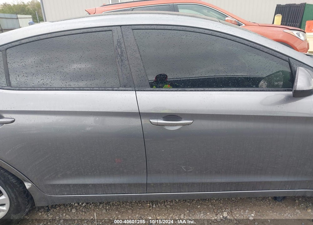 2020 HYUNDAI ELANTRA SE VIN: 5NPD74LF1LH518324