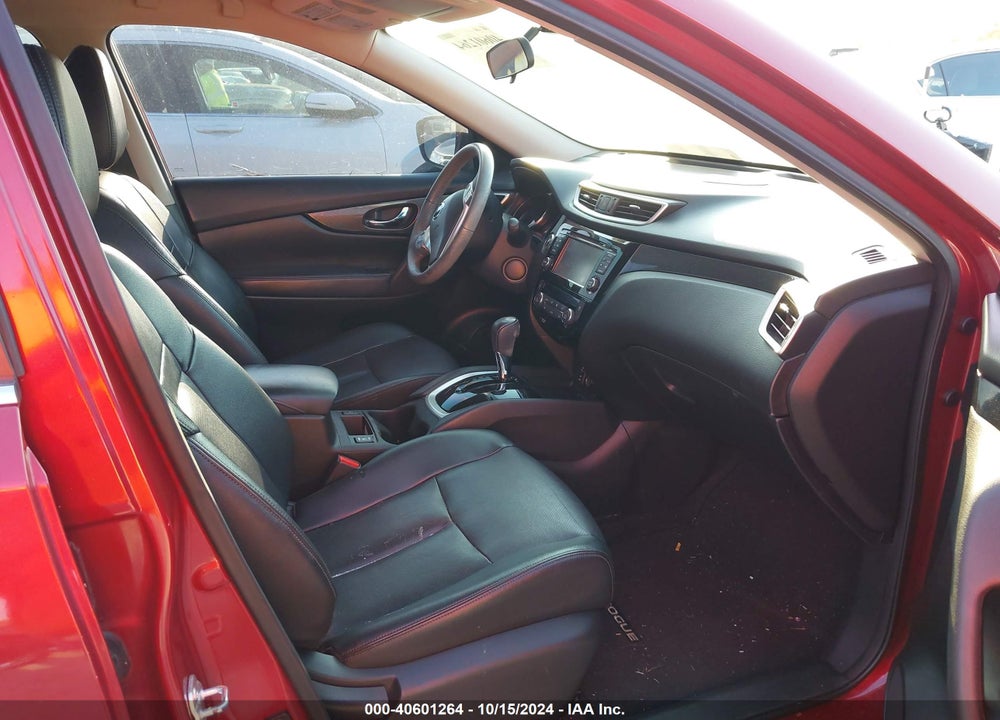 2015 NISSAN ROGUE SL VIN: 5N1AT2MTXFC909748