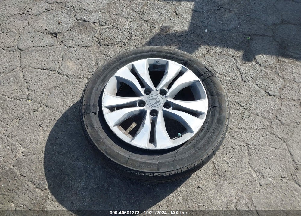 2015 HONDA ACCORD LX VIN: 1HGCR2F35FA250774