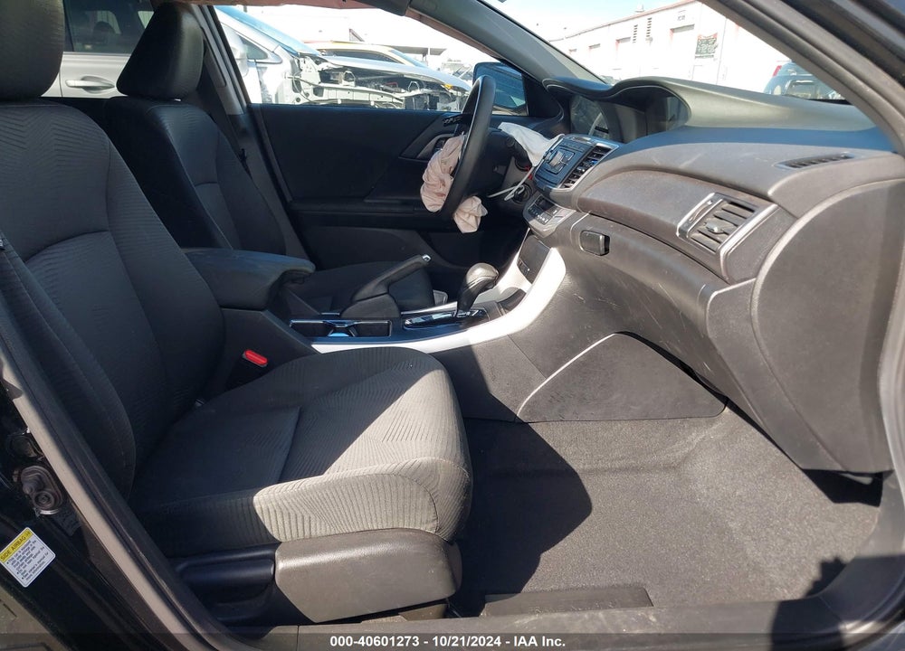 2015 HONDA ACCORD LX VIN: 1HGCR2F35FA250774