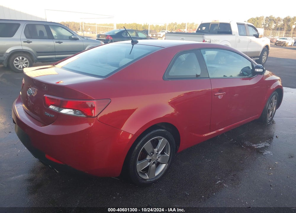 2010 KIA FORTE KOUP EX VIN: KNAFU6A28A5207741
