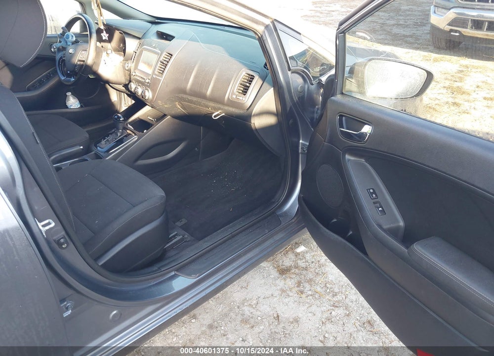 2017 KIA FORTE S VIN: 3KPFL4A78HE107160