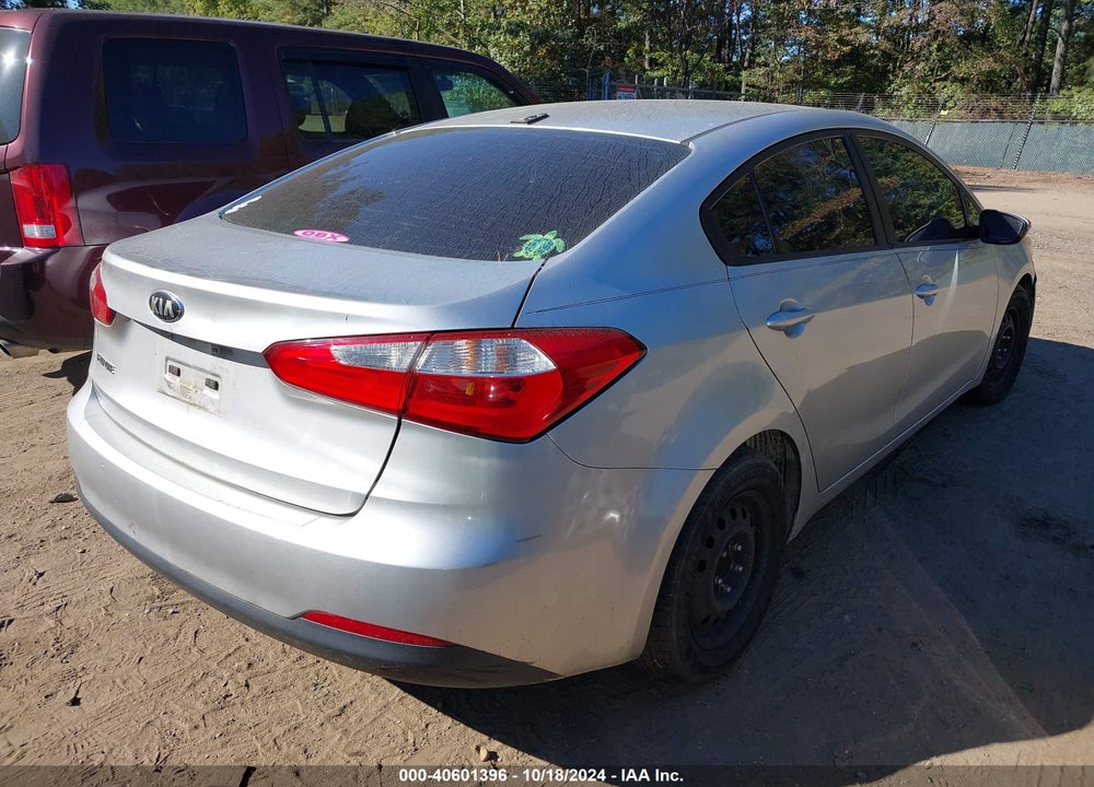 2015 KIA FORTE LX VIN: KNAFX4A69F5315551