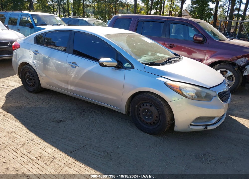 2015 KIA FORTE LX VIN: KNAFX4A69F5315551
