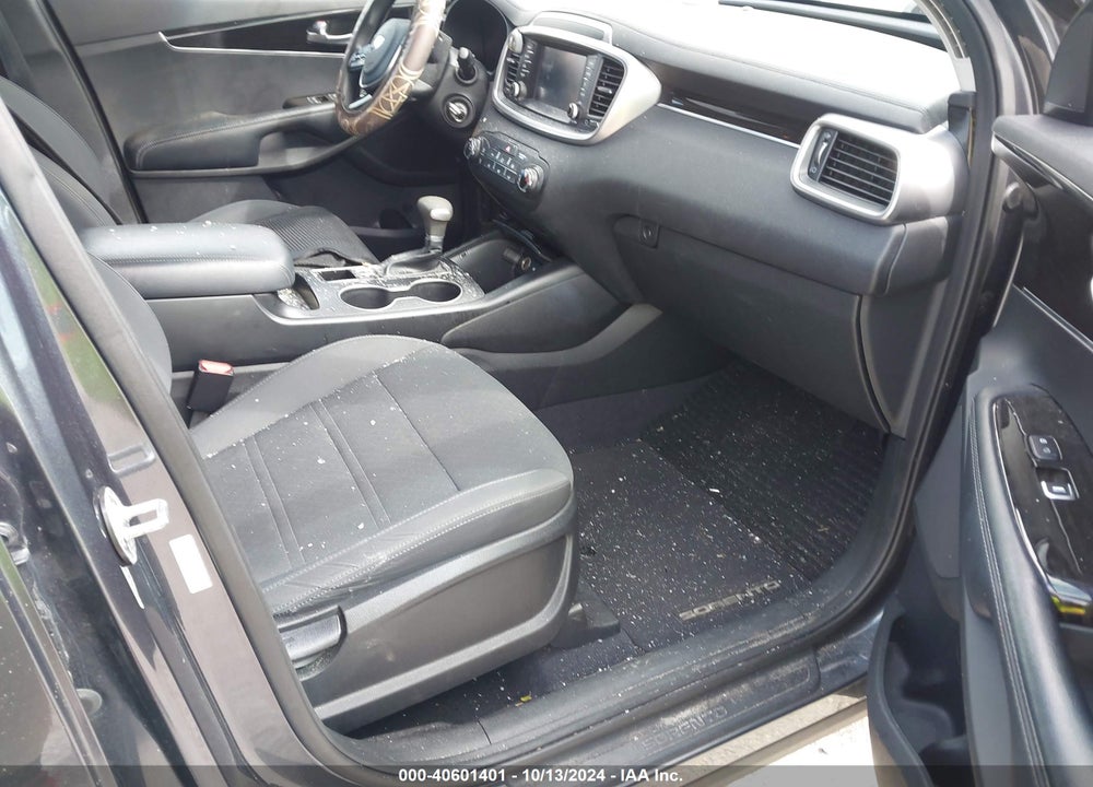 2020 KIA SORENTO 3.3L LX VIN: 5XYPG4A57LG689450