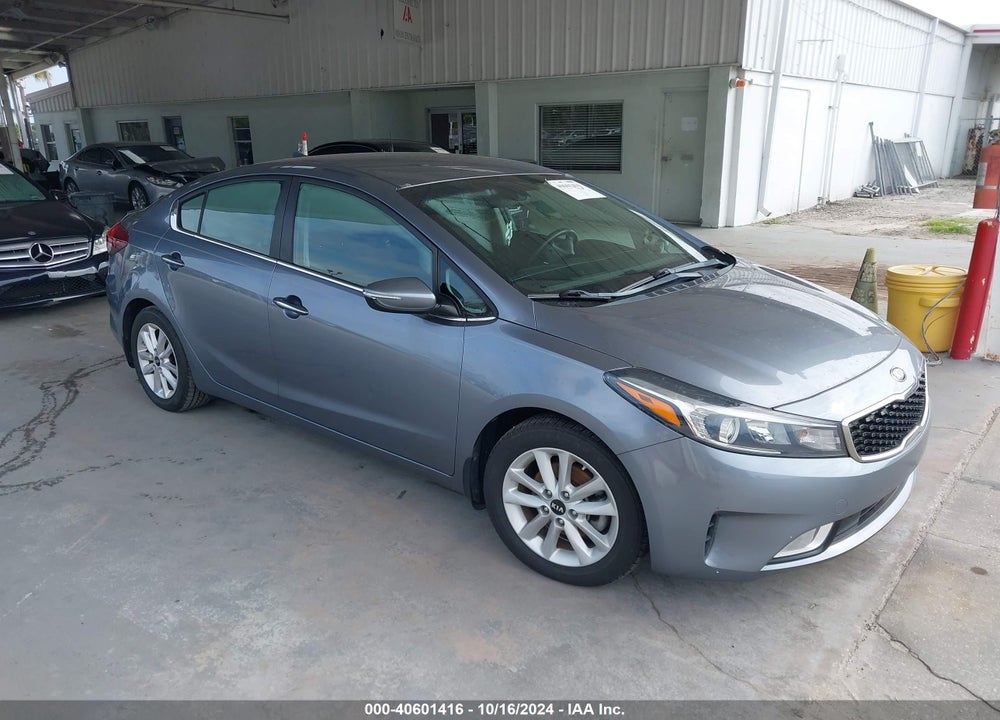 2017 KIA FORTE S VIN: 3KPFL4A70HE083081