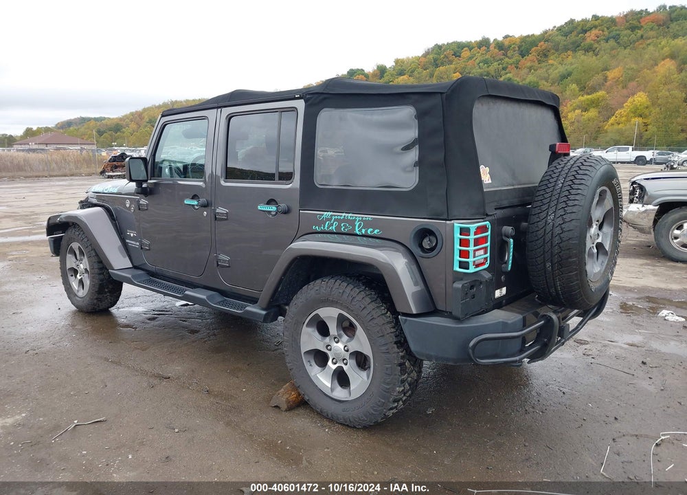 2017 JEEP WRANGLER UNLIMITED SAHARA 4X4 VIN: 1C4BJWEG2HL552656