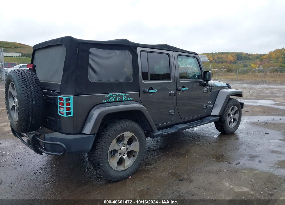 2017 JEEP WRANGLER UNLIMITED SAHARA 4X4 VIN: 1C4BJWEG2HL552656