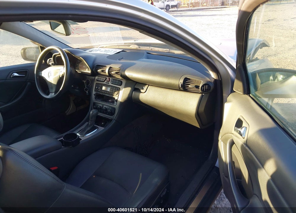 2003 MERCEDES-BENZ C 230 KOMPRESSOR SPORT VIN: WDBRN40J43A399078