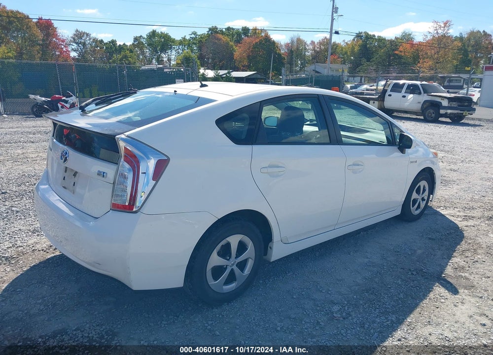 2013 TOYOTA PRIUS TWO VIN: JTDKN3DU6D5601379